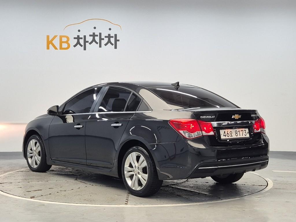Chevrolet Cruze LTZ+ 1.8 Gasoline 3
