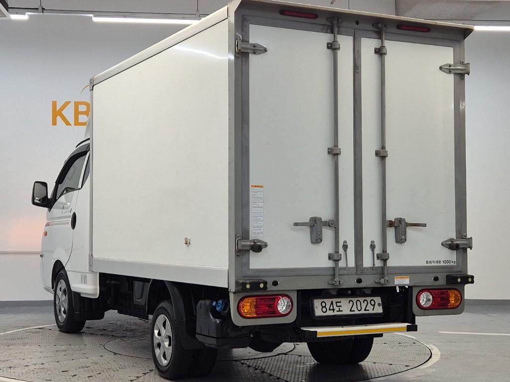 Hyundai Porter II Super Cab Fixed Floor Long Wheelbase Super Cab 3