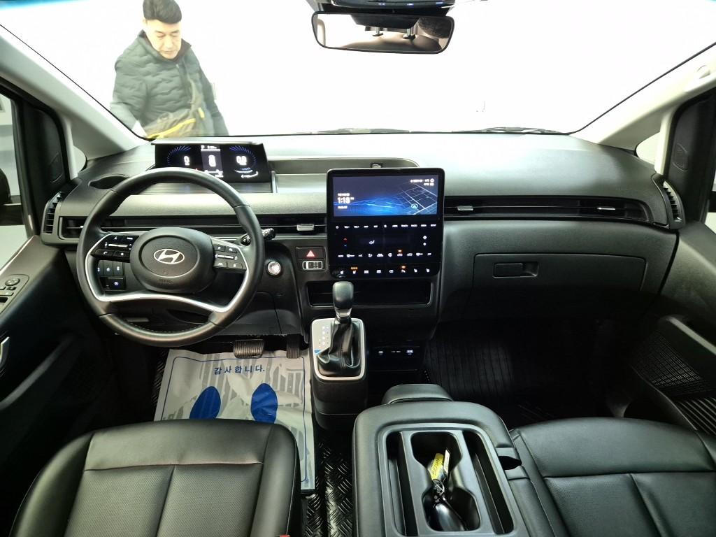 Hyundai Staria Star Modern - фото 7