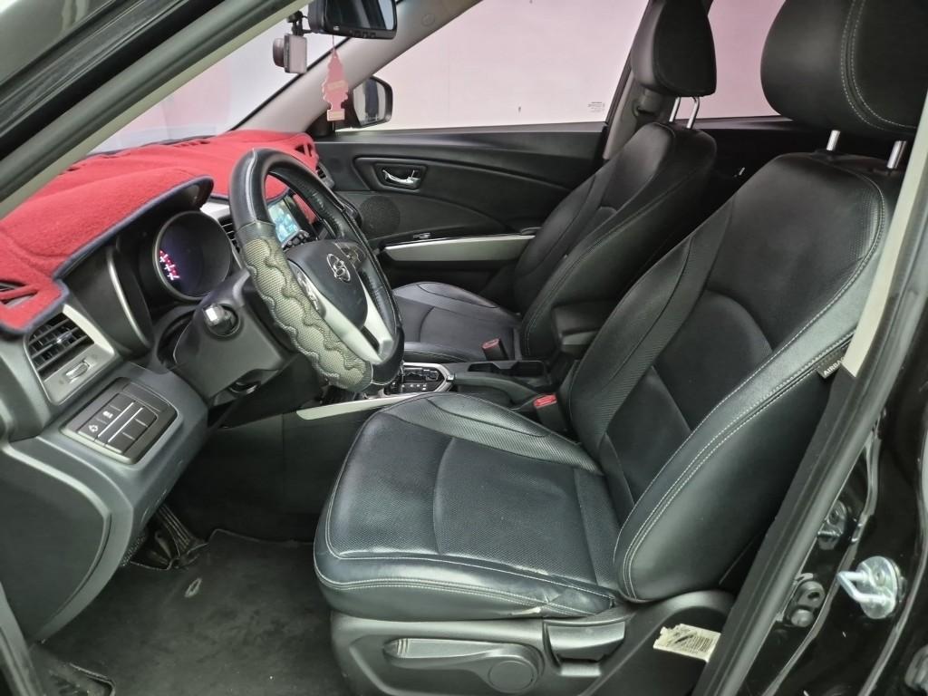 KG Mobility (Ssangyong) Tivoli VX Diesel 2WD - фото 11