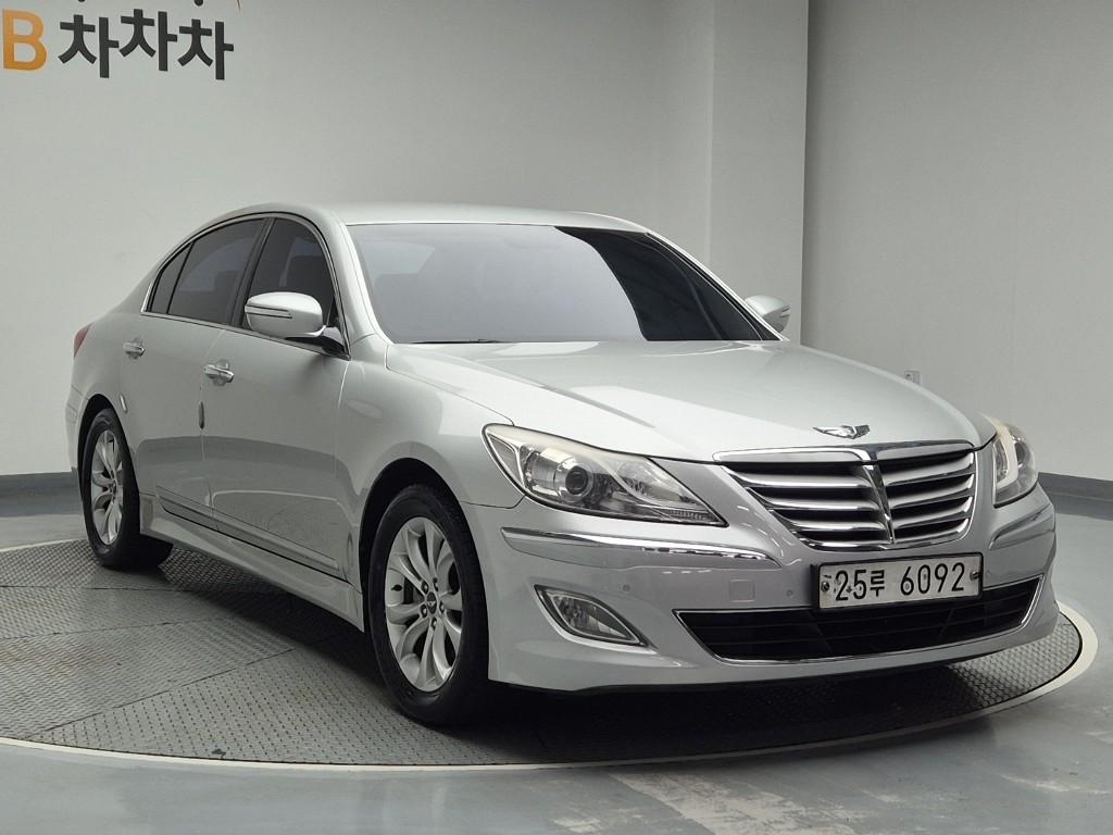 HYUNDAI Genesis BH 330