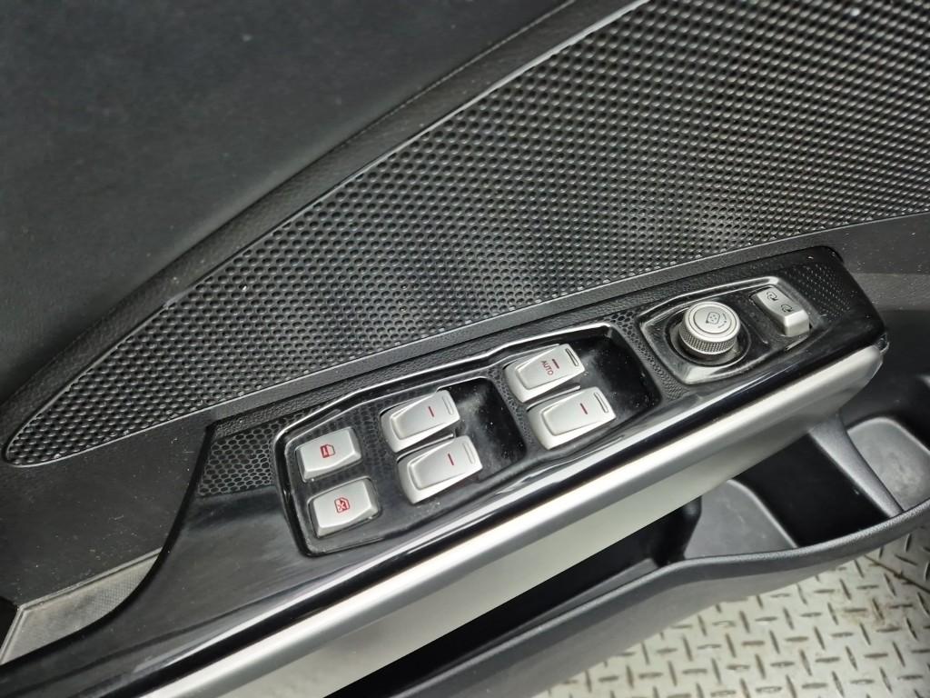 KG Mobility (Ssangyong) Tivoli VX Gasoline 2WD AT - фото 15