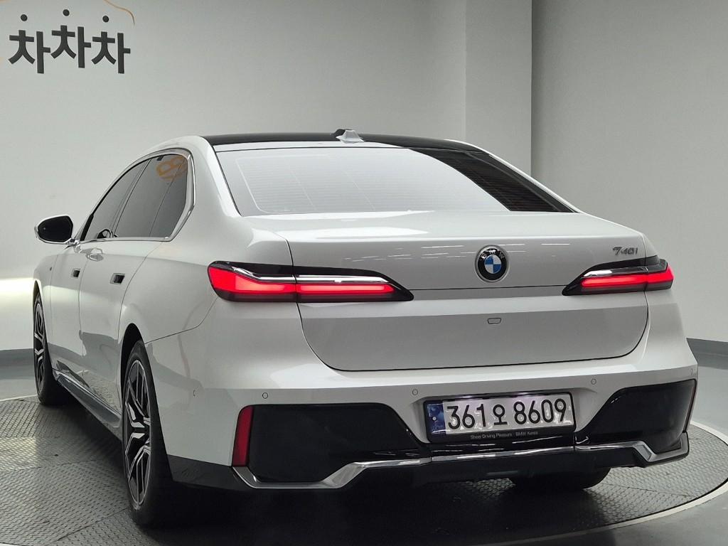 BMW 7 Series Generation M Sport 740i sDrive M Sport 3