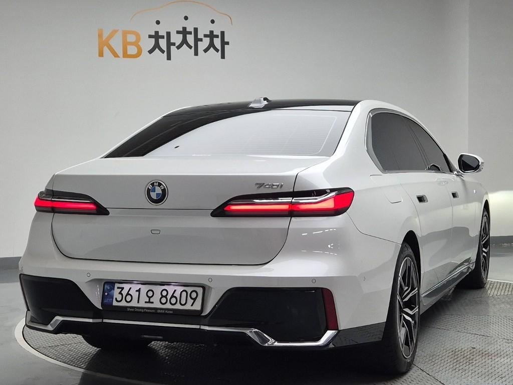 BMW 7 Series Generation M Sport 740i sDrive M Sport 4