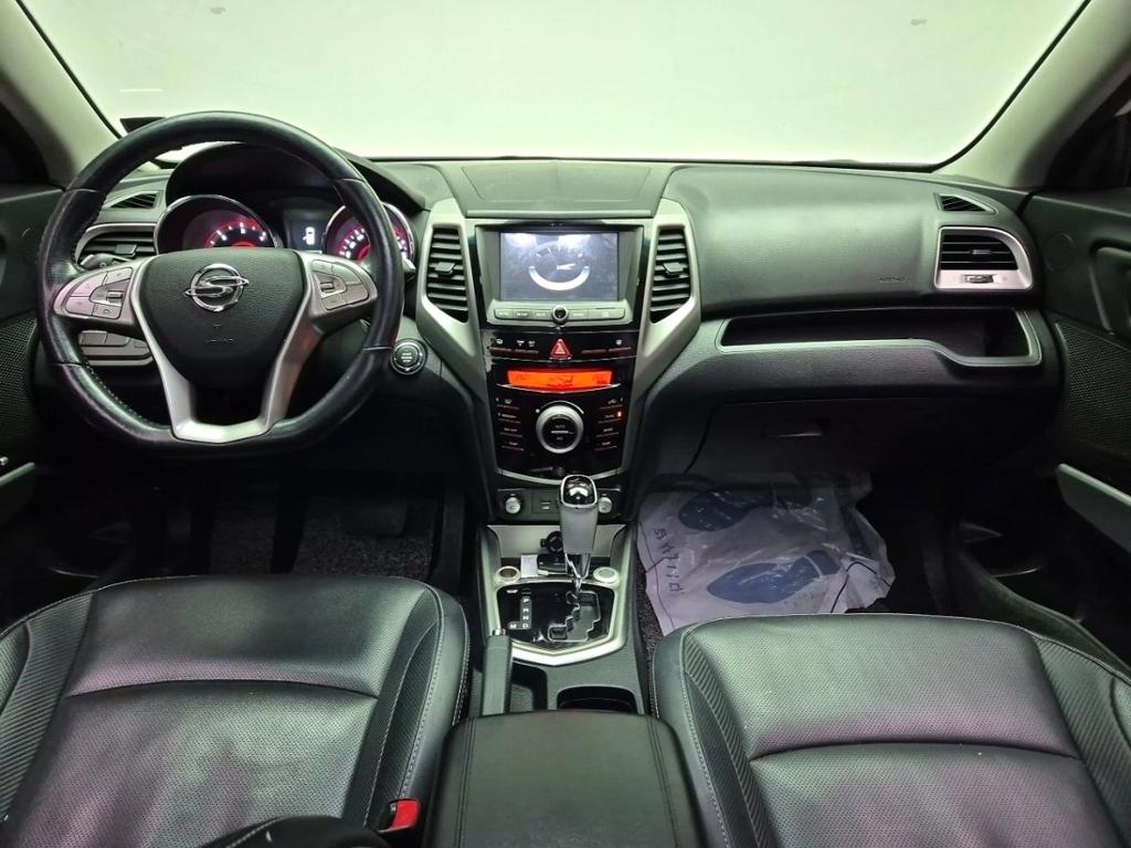 KG Mobility (Ssangyong) Tivoli LX Diesel 2WD 8