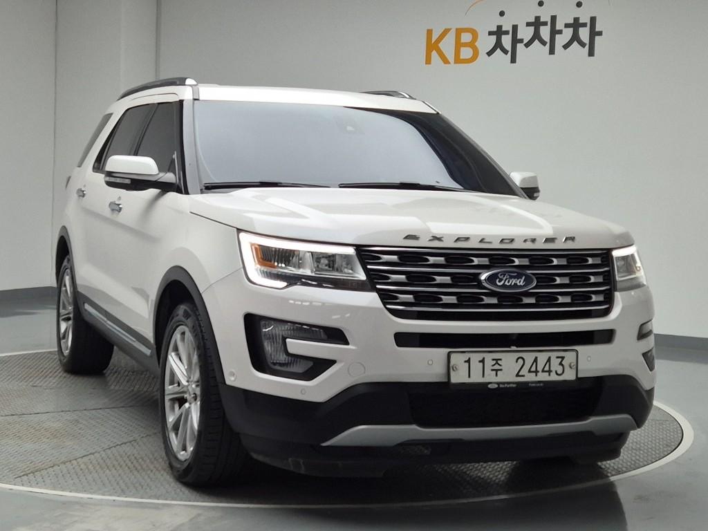 Ford Explorer Limited 2.3 EcoBoost AWD 5