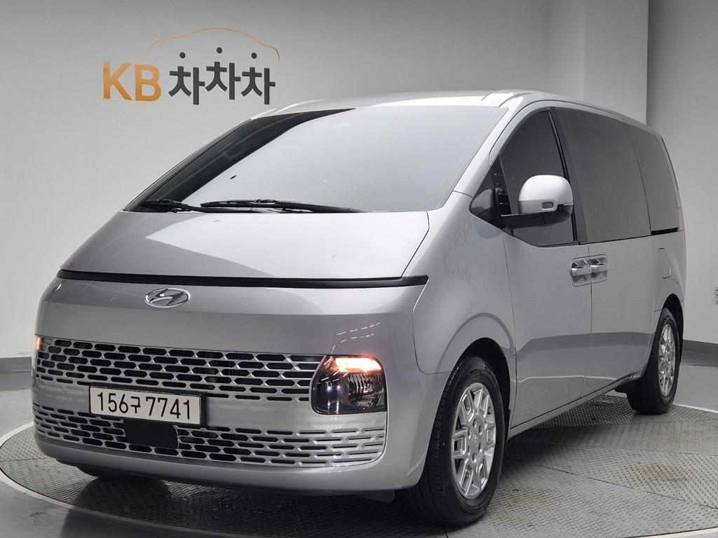 HYUNDAI Staria 2.2 Diesel Tourer 9-Seater 2W