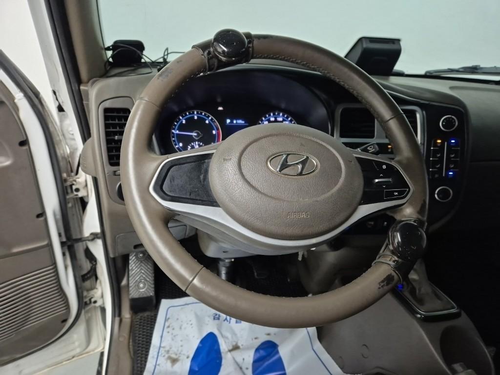 Hyundai Porter II Long Wheelbase Smart Long Wheelbase Super Cab 9