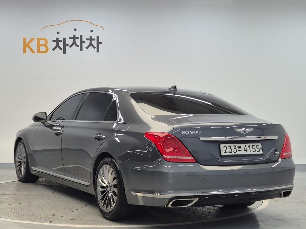 Genesis EQ900 Prestige 5.0 GDi AWD 3