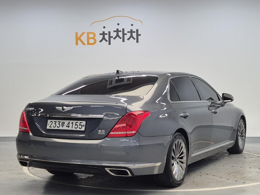 Genesis EQ900 Prestige 5.0 GDi AWD 4