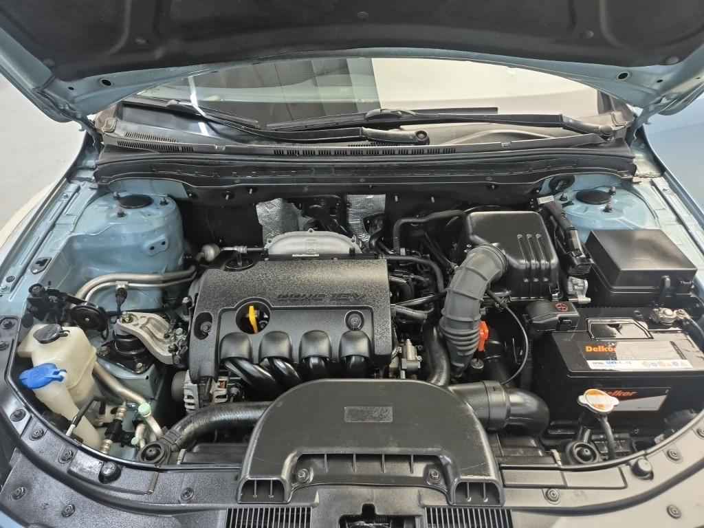 Hyundai i30 Luxury 1.6 VVT 6