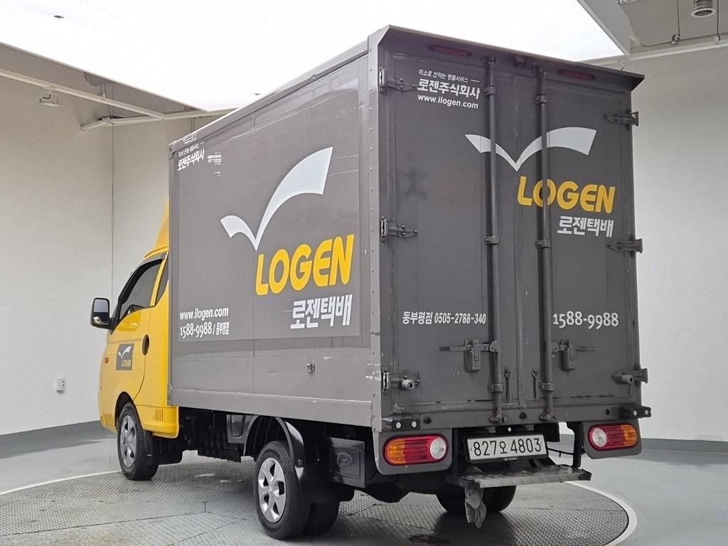 Hyundai Porter II Super Cab High Fixed Floor Long Wheelbase Super Cab 3