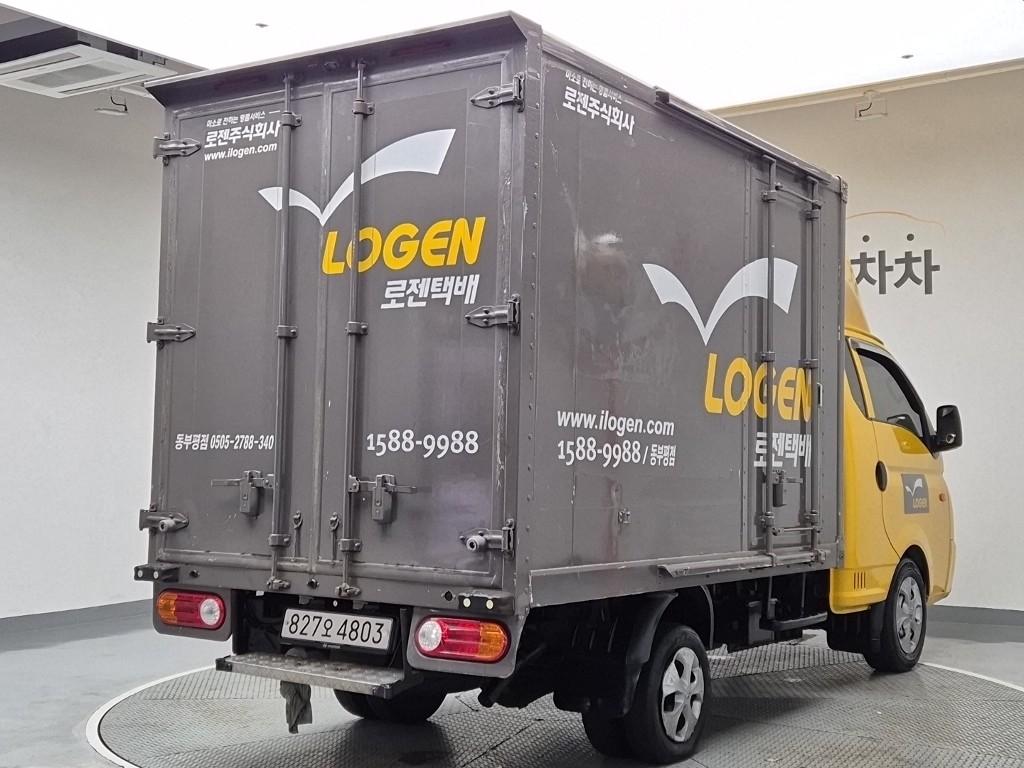 Hyundai Porter II Super Cab High Fixed Floor Long Wheelbase Super Cab 4