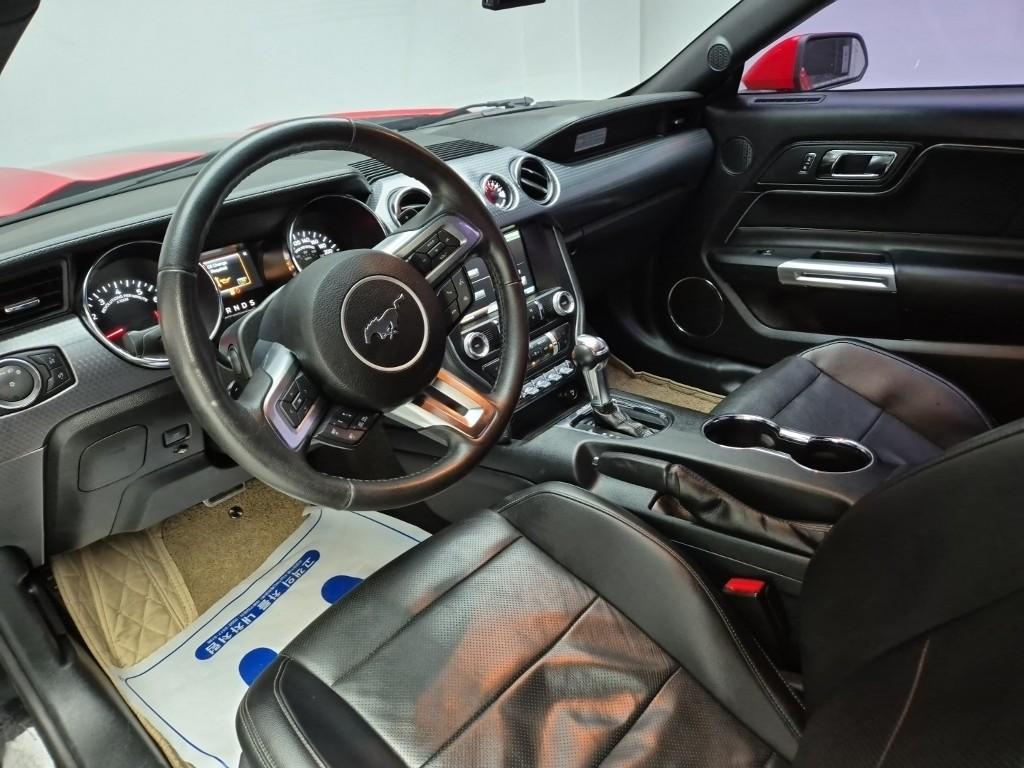 Ford Mustang Premium 2.3 Eco Coupe 8