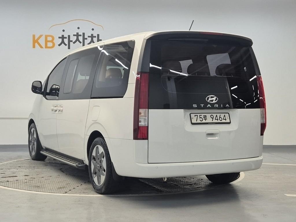 Hyundai Staria Modern Diesel 2.2 Tourer 2WD 3