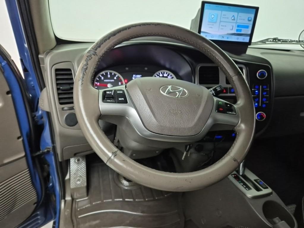 Hyundai Porter II Long Wheelbase Smart Long Wheelbase Super Cab 9