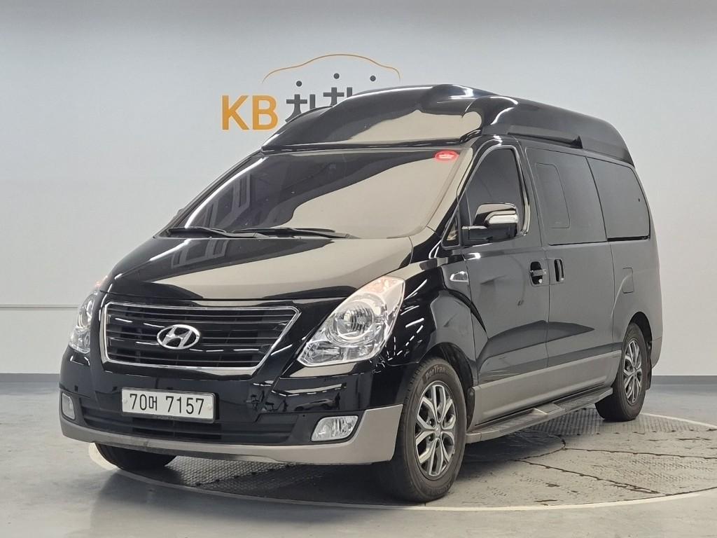 Hyundai Starex Grand Modern Special Limousine 2WD