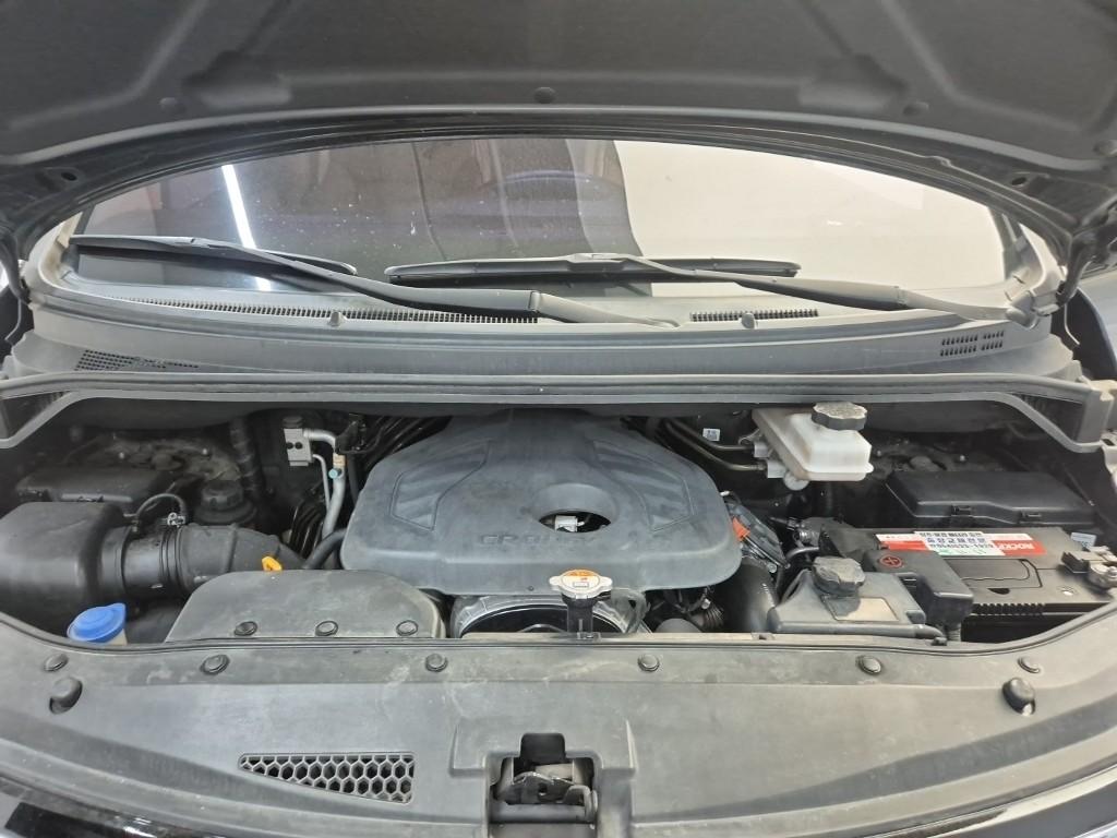 Hyundai Starex Grand Modern Special Limousine 2WD 6