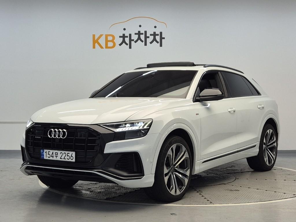 Audi Q8 Premium 55 TFSI Quattro Premium