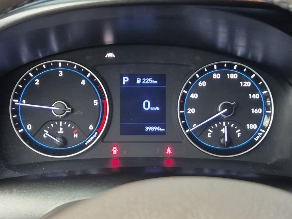 Hyundai Porter II Super Cab High Refrigerated Box Truck Long Wheelbase Super Cab 6