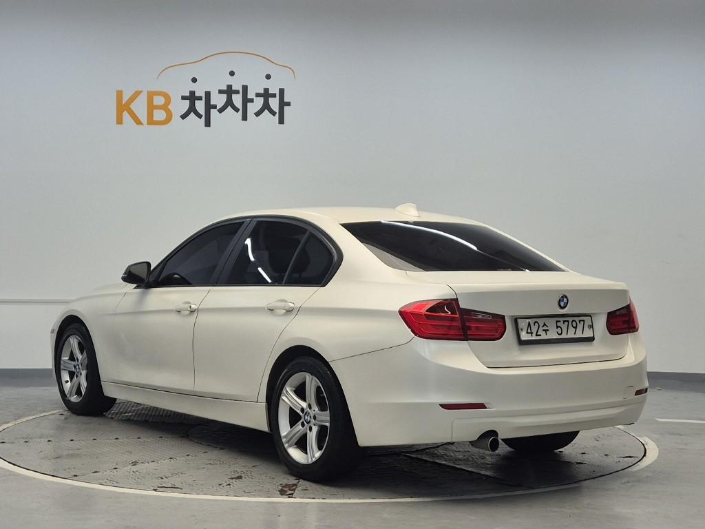 BMW 3 Series 320d 3