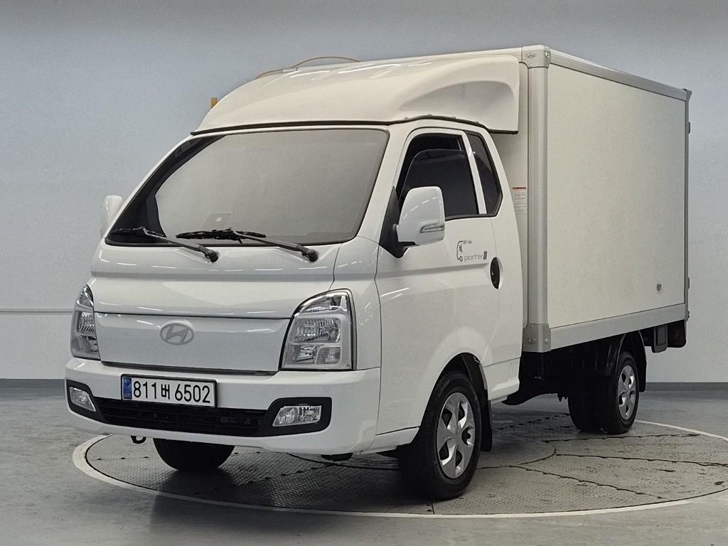 Hyundai Porter II LPG Super Cab LPG Fixed Floor Long Wheelbase Super Cab