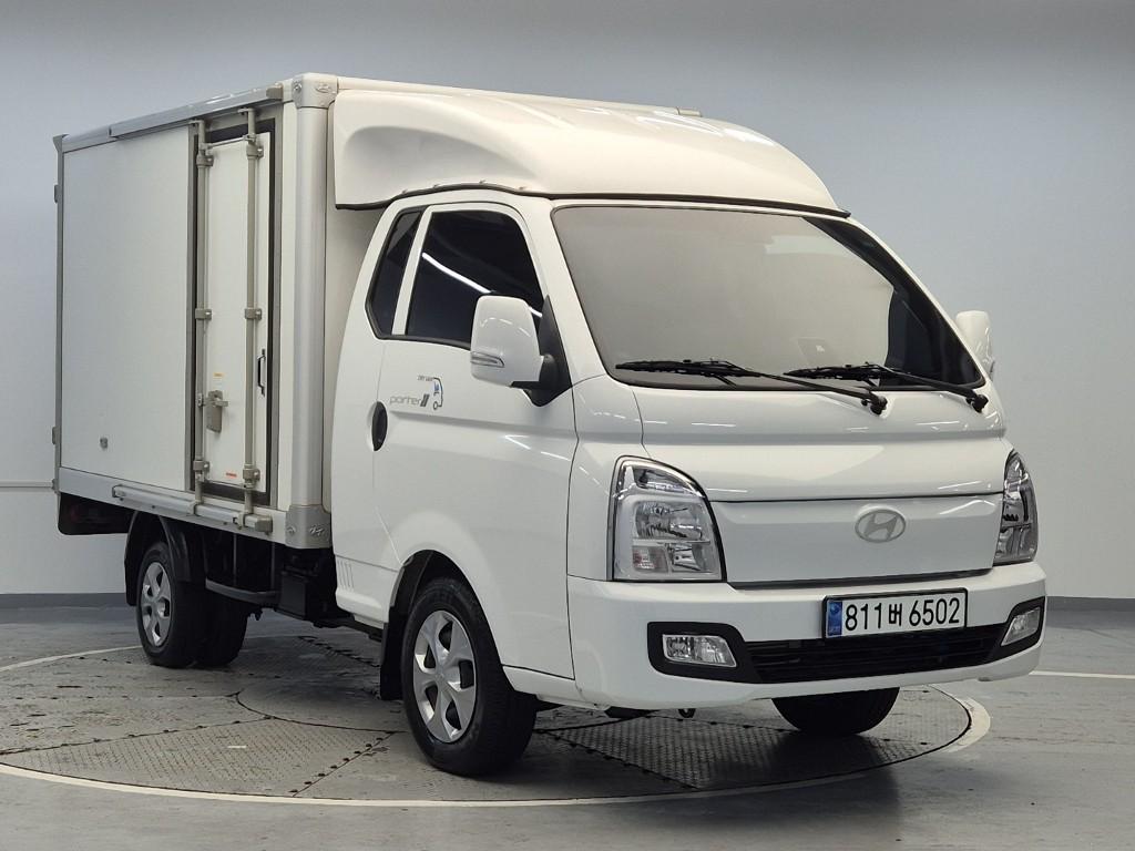 Hyundai Porter II LPG Super Cab LPG Fixed Floor Long Wheelbase Super Cab 4