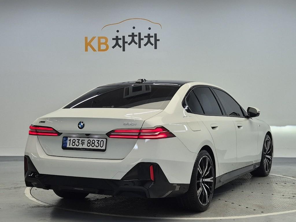 BMW 5 Series 8 Generation M Sport Pack 530i xDrive M Sport Pack — фото 3