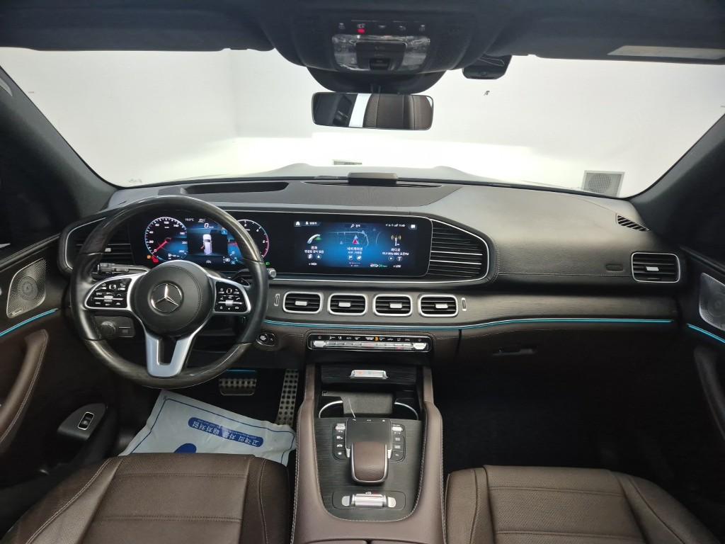 Mercedes-Benz GLS-Class 400d 4 Matic 8