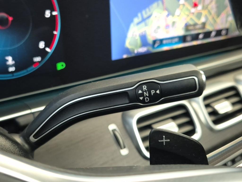 Mercedes-Benz GLS-Class 400d 4 Matic 9