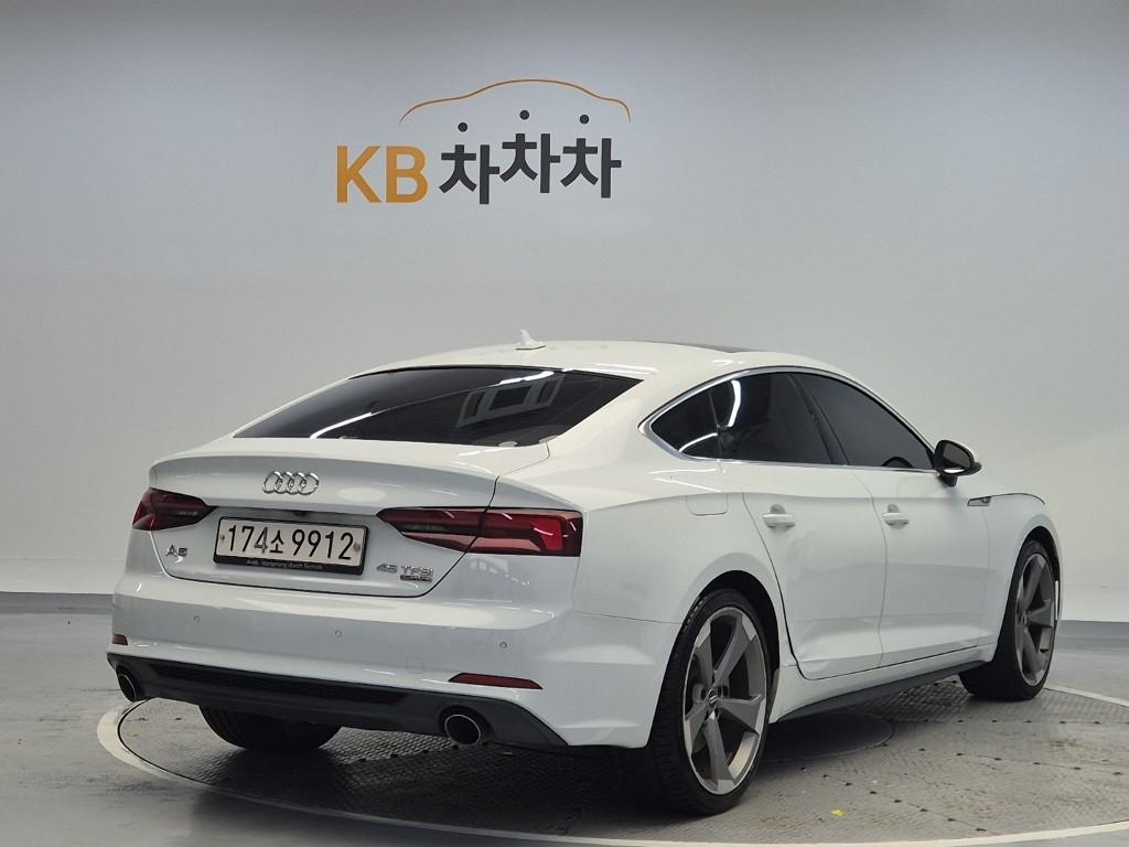 Audi A5 Premium 45TFSI quattro 4