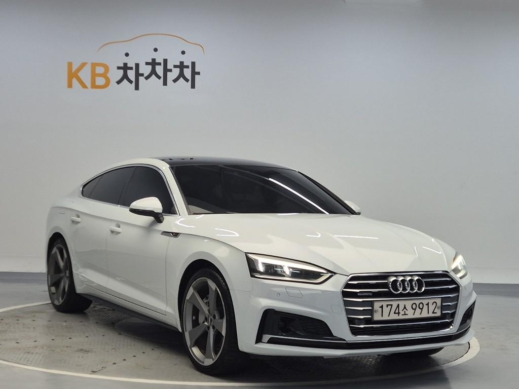 Audi A5 Premium 45TFSI quattro 5