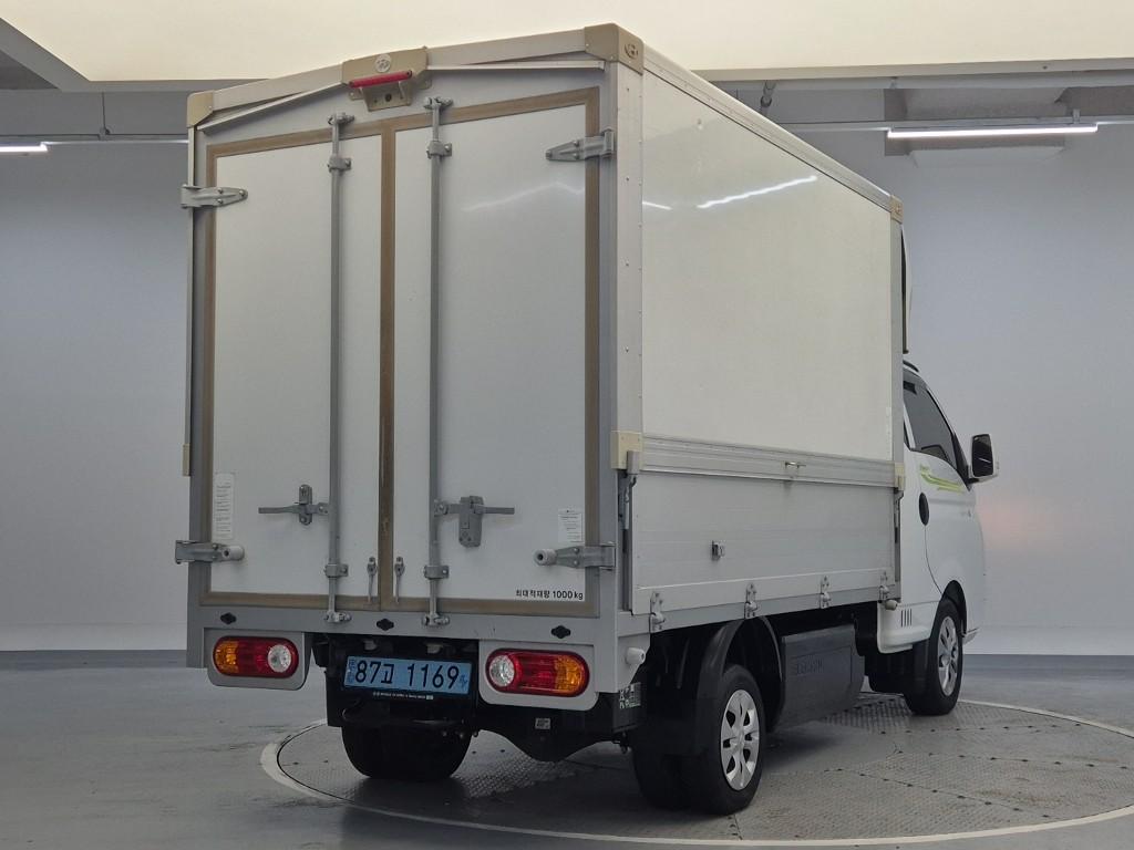 Hyundai Porter II Electric Wing body Long Wheelbase Super Cab 4