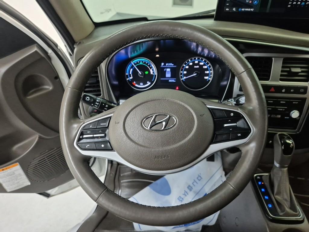 Hyundai Porter II Electric Wing body Long Wheelbase Super Cab 10