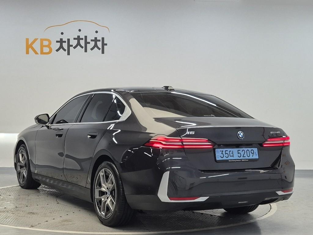 BMW i5 eDrive 40 — фото 2