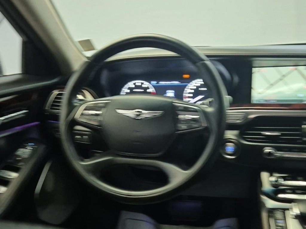 Genesis EQ900 Prestige 5.0 GDi AWD 10