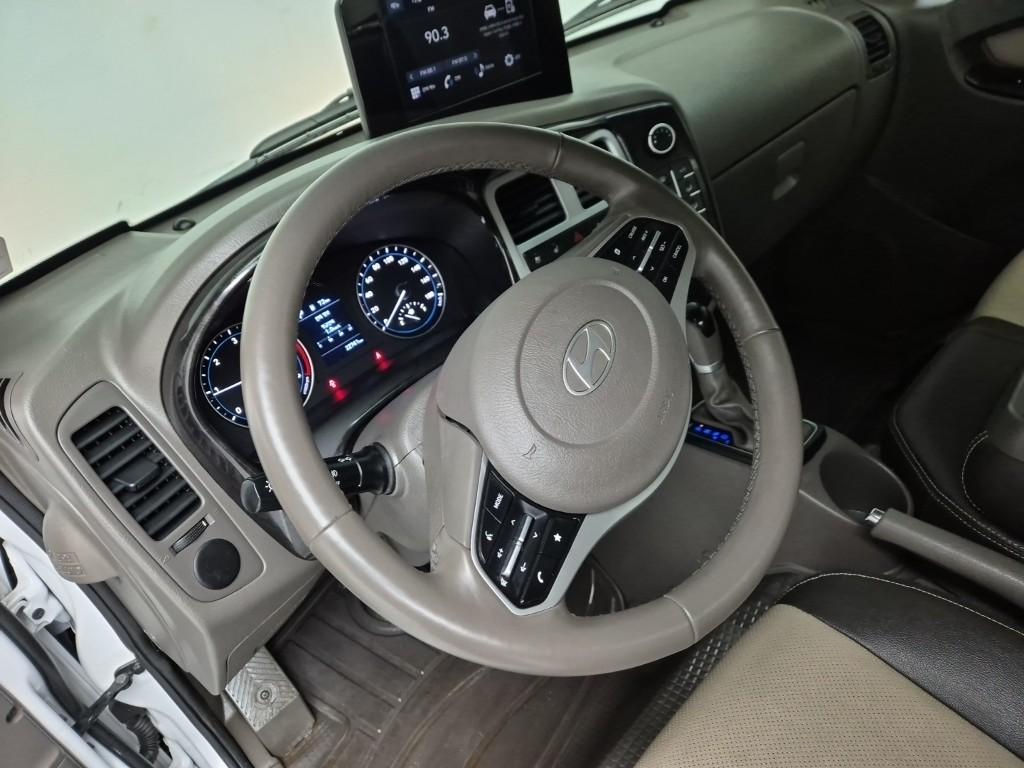 Hyundai Porter II Long Wheelbase Premium LPG 2.5 Turbo Long Wheelbase Super Cab 9