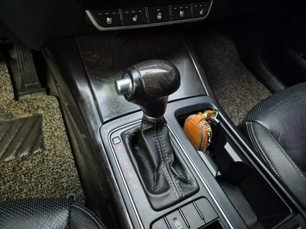 Kia Sorento Prestige R2.0 E-VGT 2WD 9