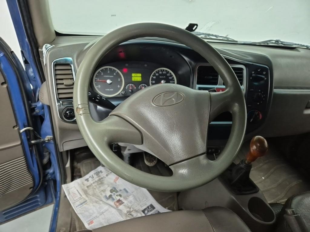 Hyundai Porter II Long Wheelbase Plus Pack Long Wheelbase Double Cab 10