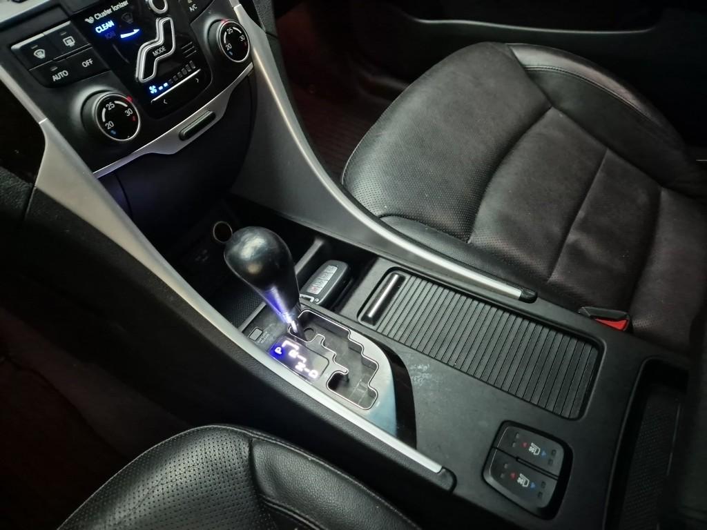 Hyundai Sonata YF Top 2.0 VVT 9