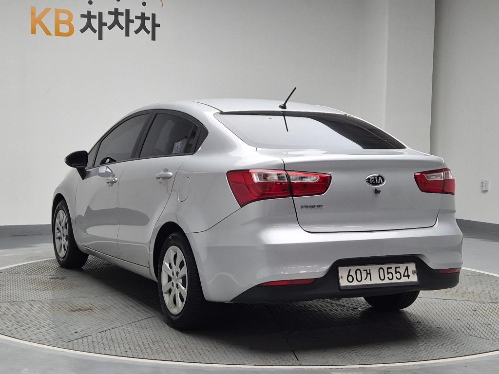KIA The New Pride 4Door 1.4 MPI