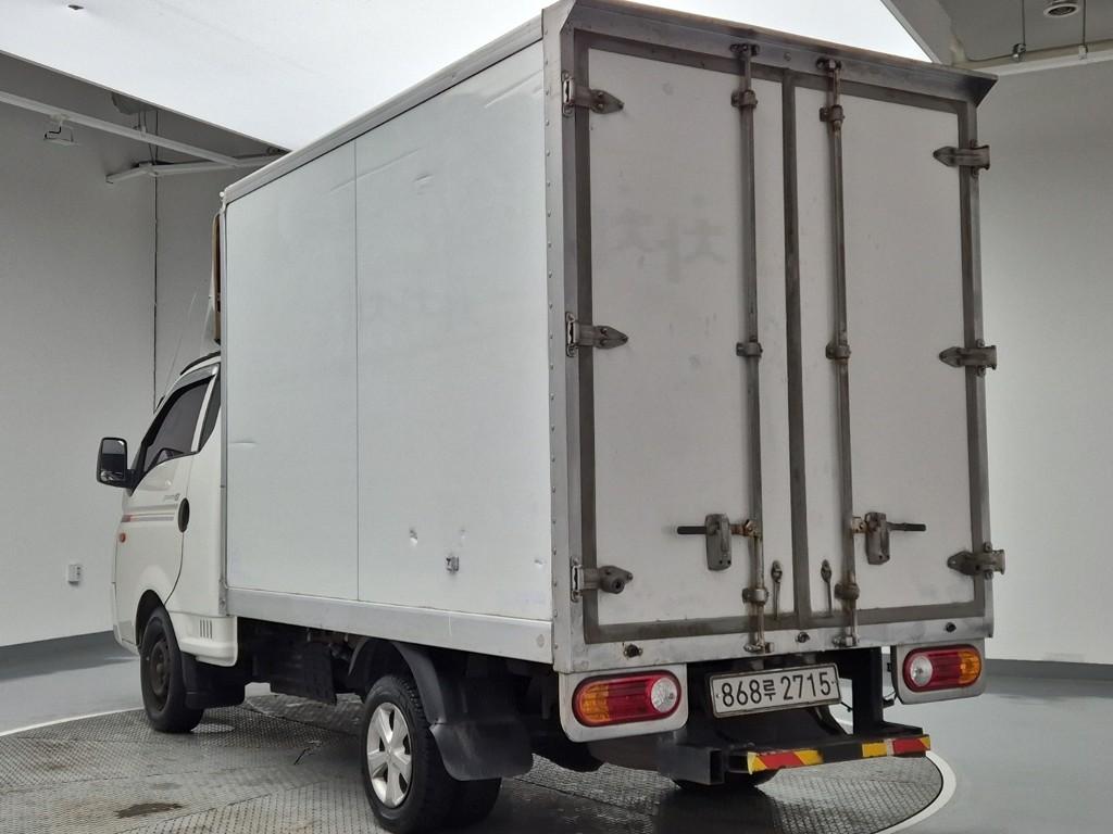 Hyundai Porter II Super Cab High Fixed Floor Long Wheelbase Super Cab 3
