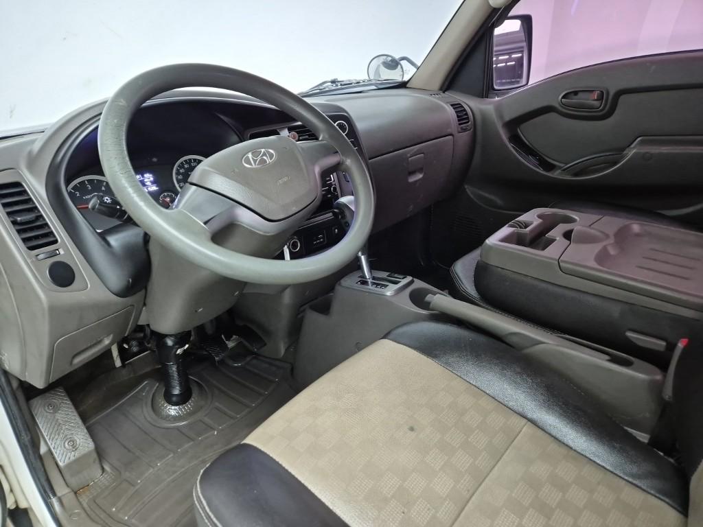 Hyundai Porter II Long Wheelbase Style Long Wheelbase Super Cab 7