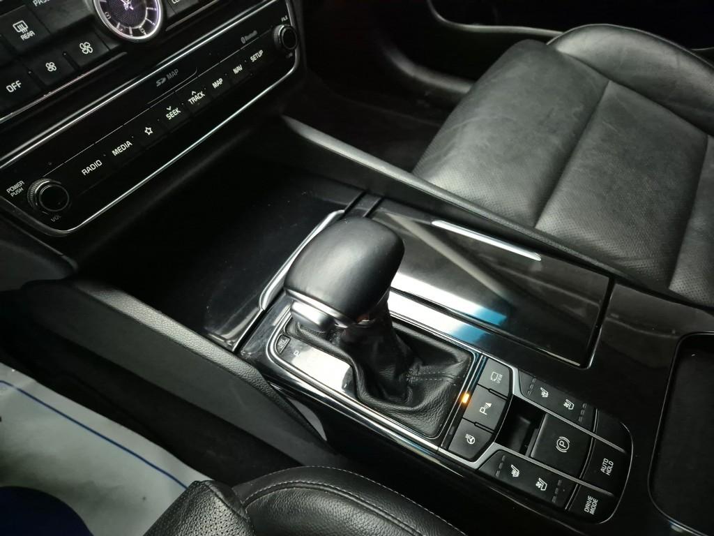 Kia K7 Prestige 3.0 GDI 9