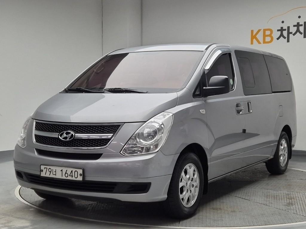 Hyundai Starex Grand CVX Deluxe 2.5 VGT/ WGT Wagon