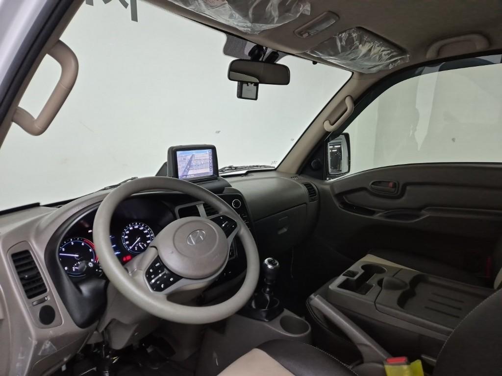 Hyundai Porter II LPG Manual LPG Wing body Manual Long Wheelbase Super Cab 7