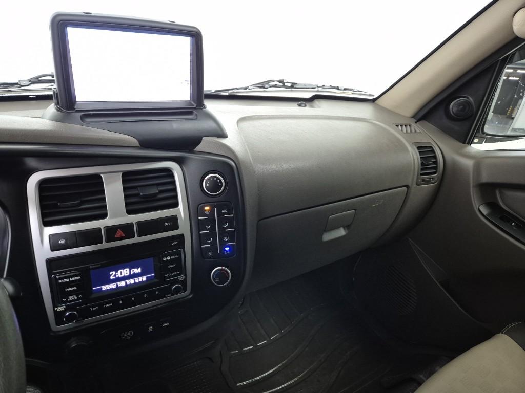 Hyundai Porter II LPG Manual LPG Wing body Manual Long Wheelbase Super Cab 10