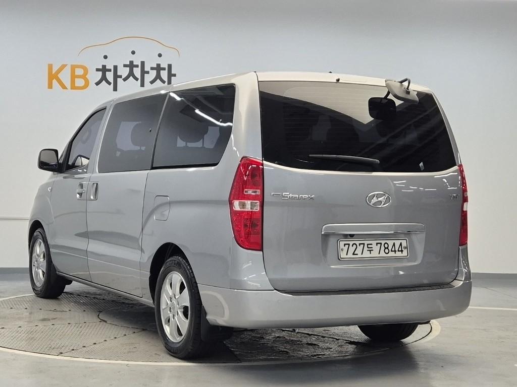 Hyundai Starex Grand Smart 2.5 WGT/ VGT Wagon M/ T 3