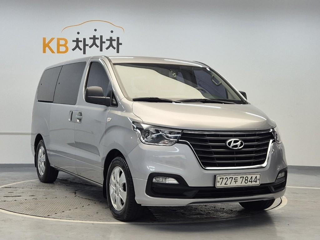 Hyundai Starex Grand Smart 2.5 WGT/ VGT Wagon M/ T 5