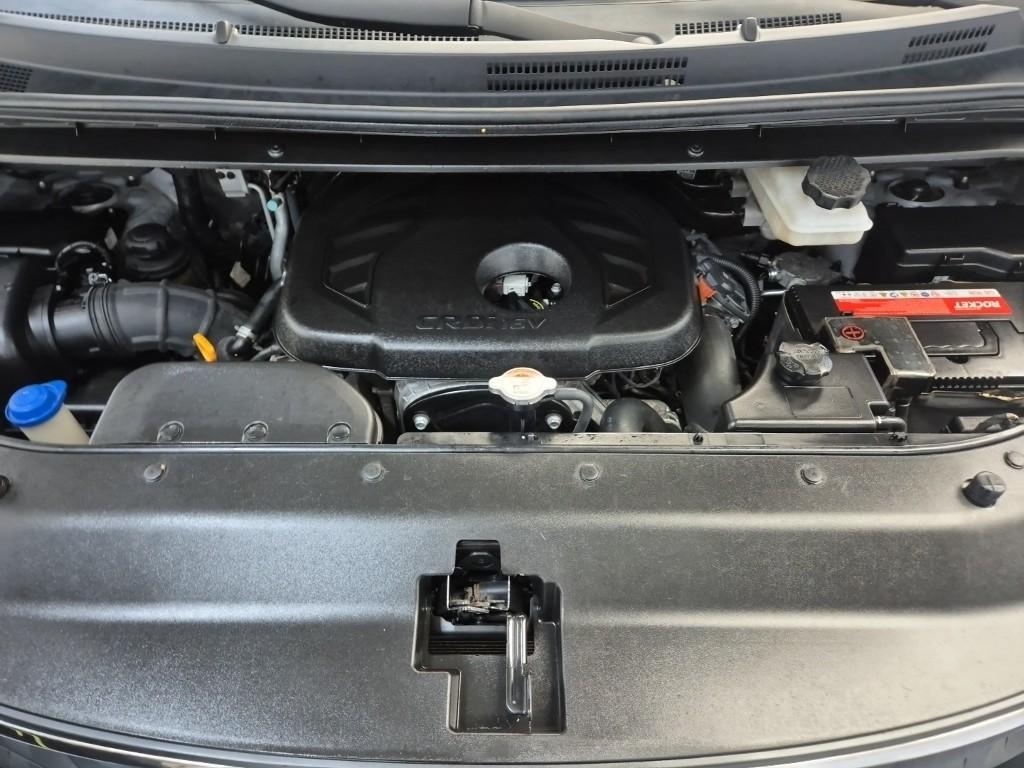 Hyundai Starex Grand Smart 2.5 WGT/ VGT Wagon M/ T 6